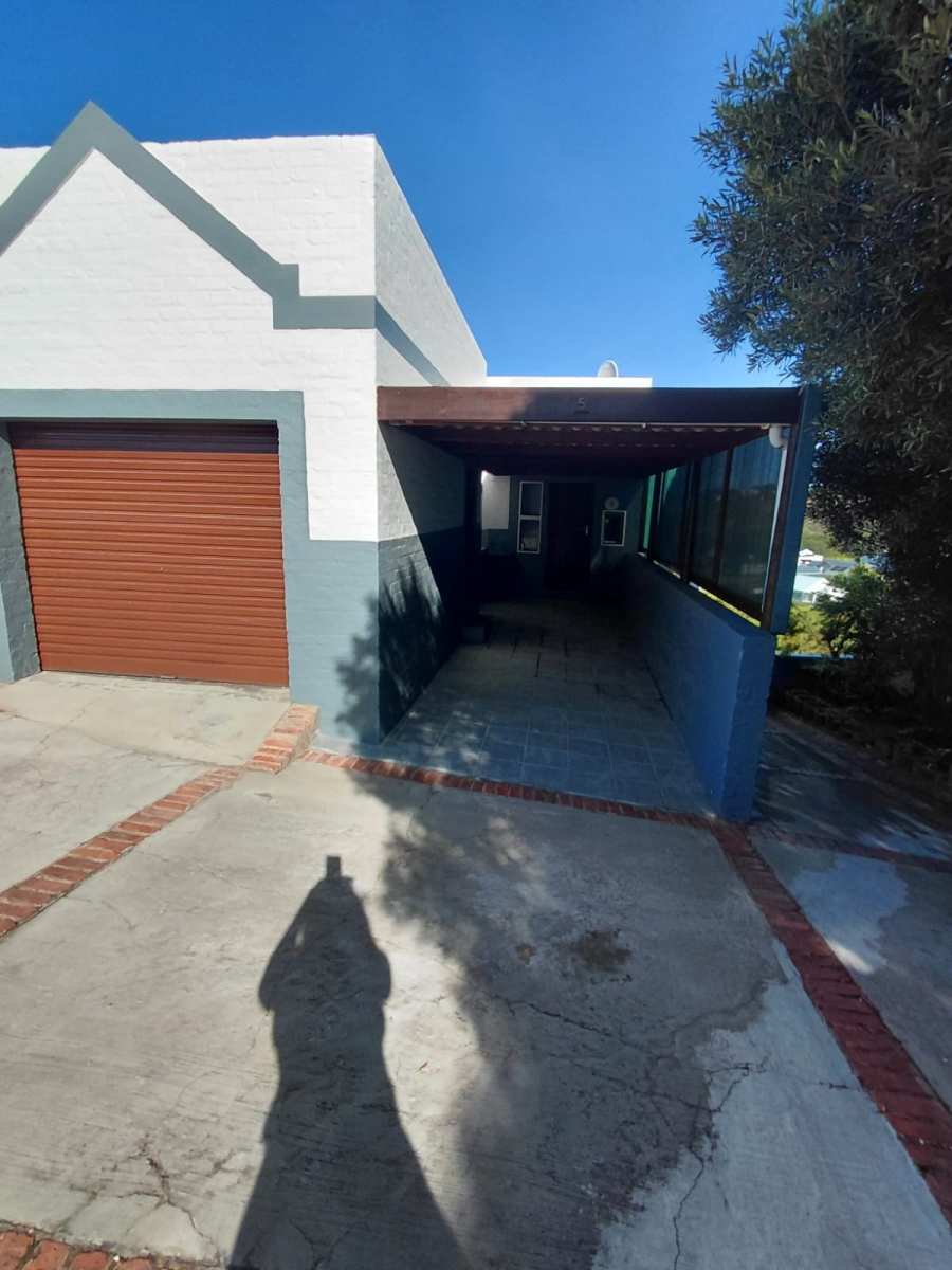 3 Bedroom Property for Sale in Stilbaai Wes Western Cape